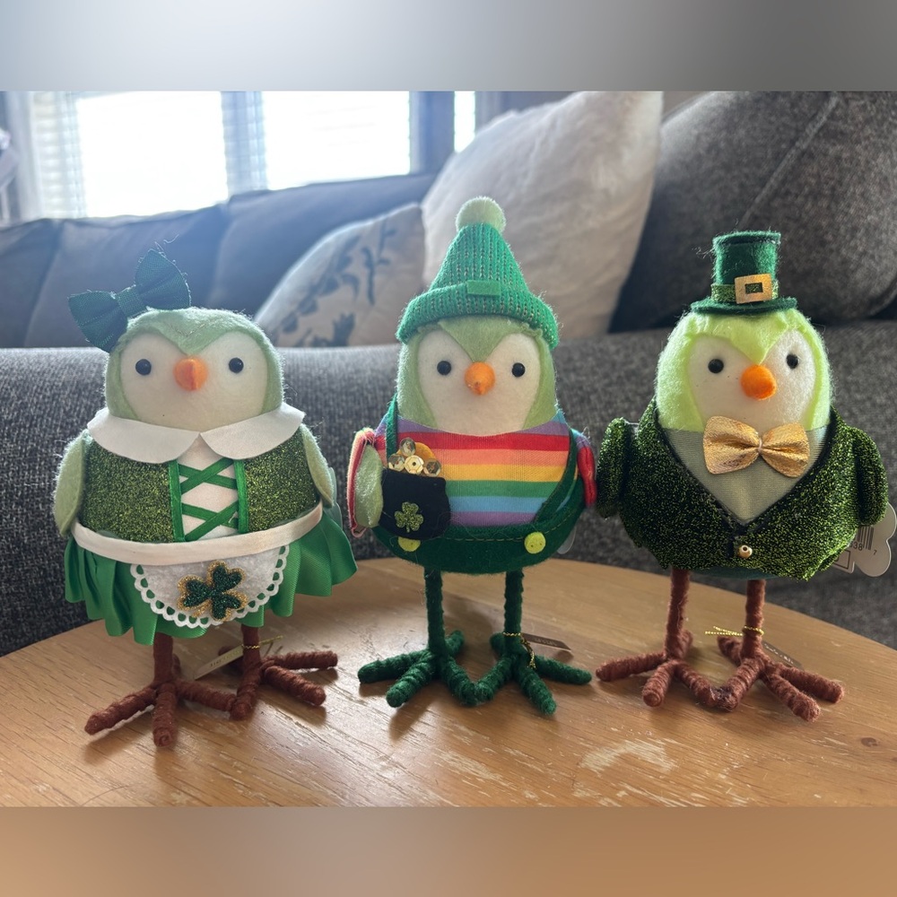 Target Featherly Friends St Patrick's Day Birds NEW